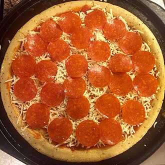 Fast Food, Pizza Chain, 14" pizza, pepperoni topping, thin crust