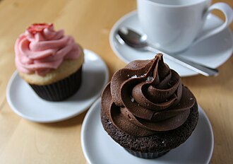 Cake or cupcake, white with white icing, bakery