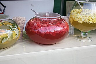 Fruit flavored drink, with high vitamin C, powdered, not reconstituted
